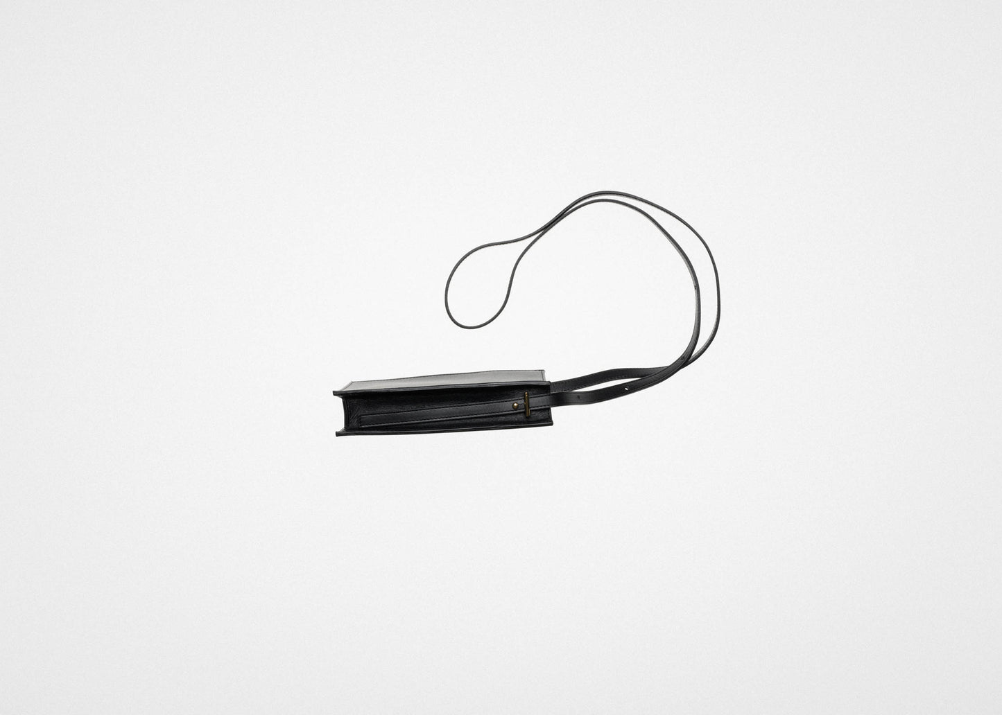 AB 105 Crossbody Bag Black