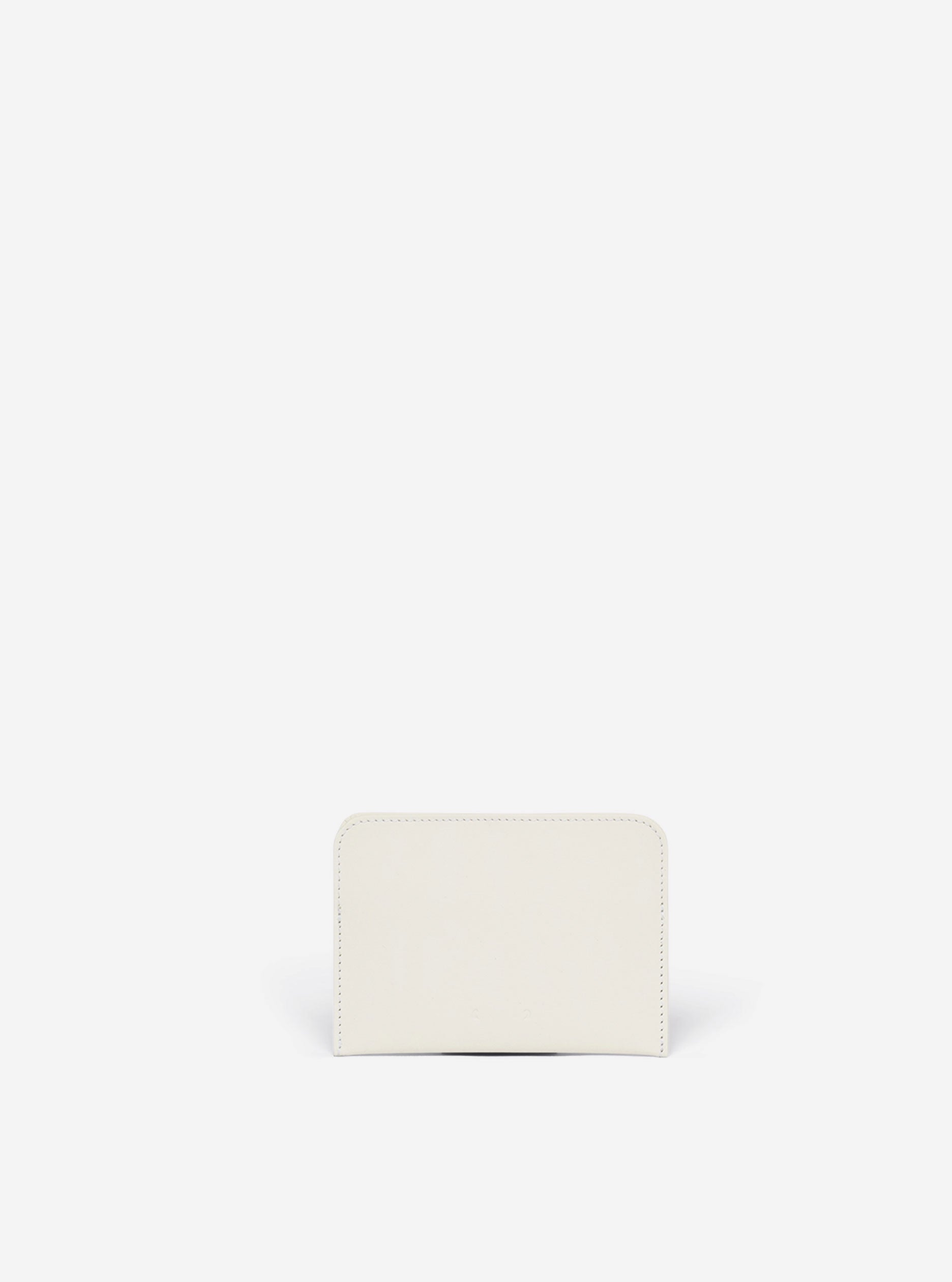 CM 51 in white card case - PB0110 – PB 0110