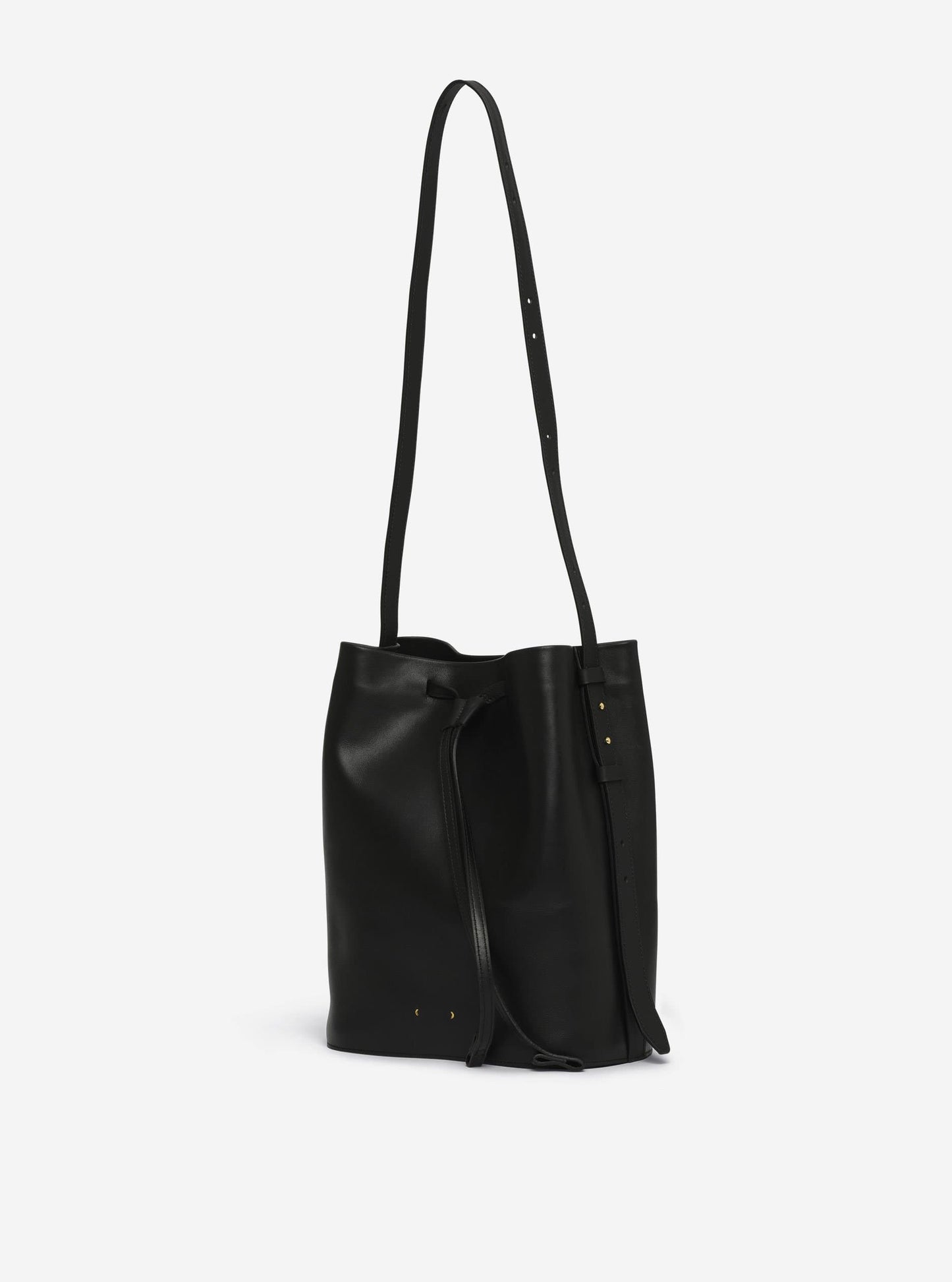 AB 103.1 Bucket Bag Black
