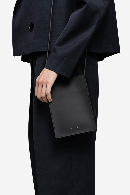 AB 105 Crossbody Bag Black