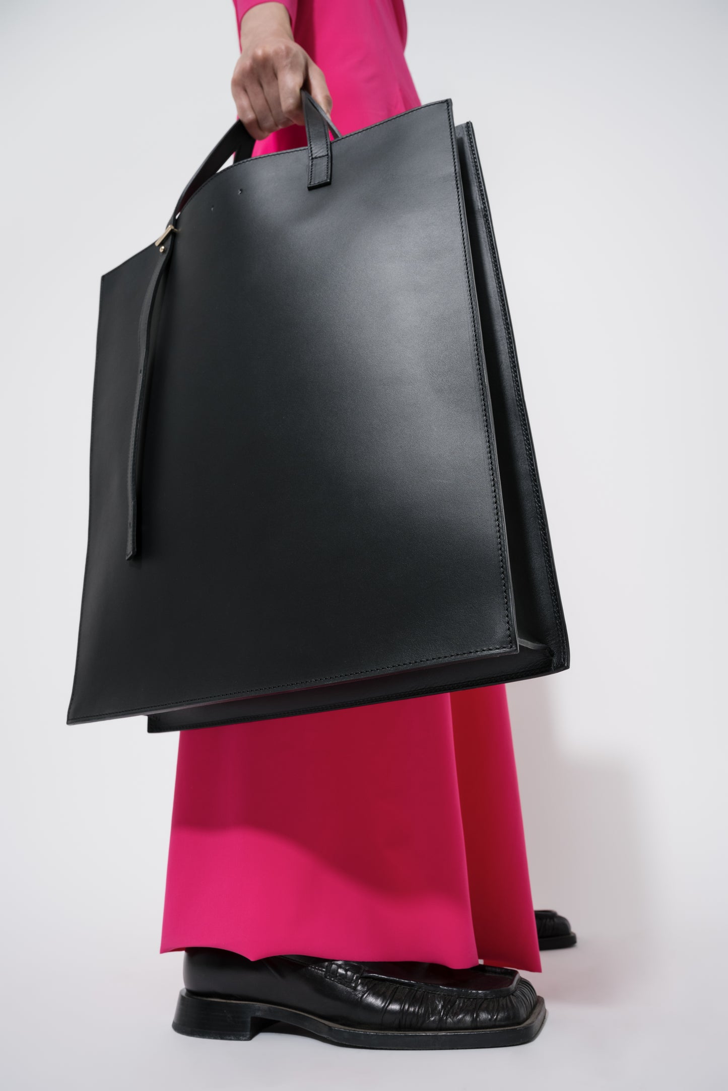 AB 1 Tote Bag Black