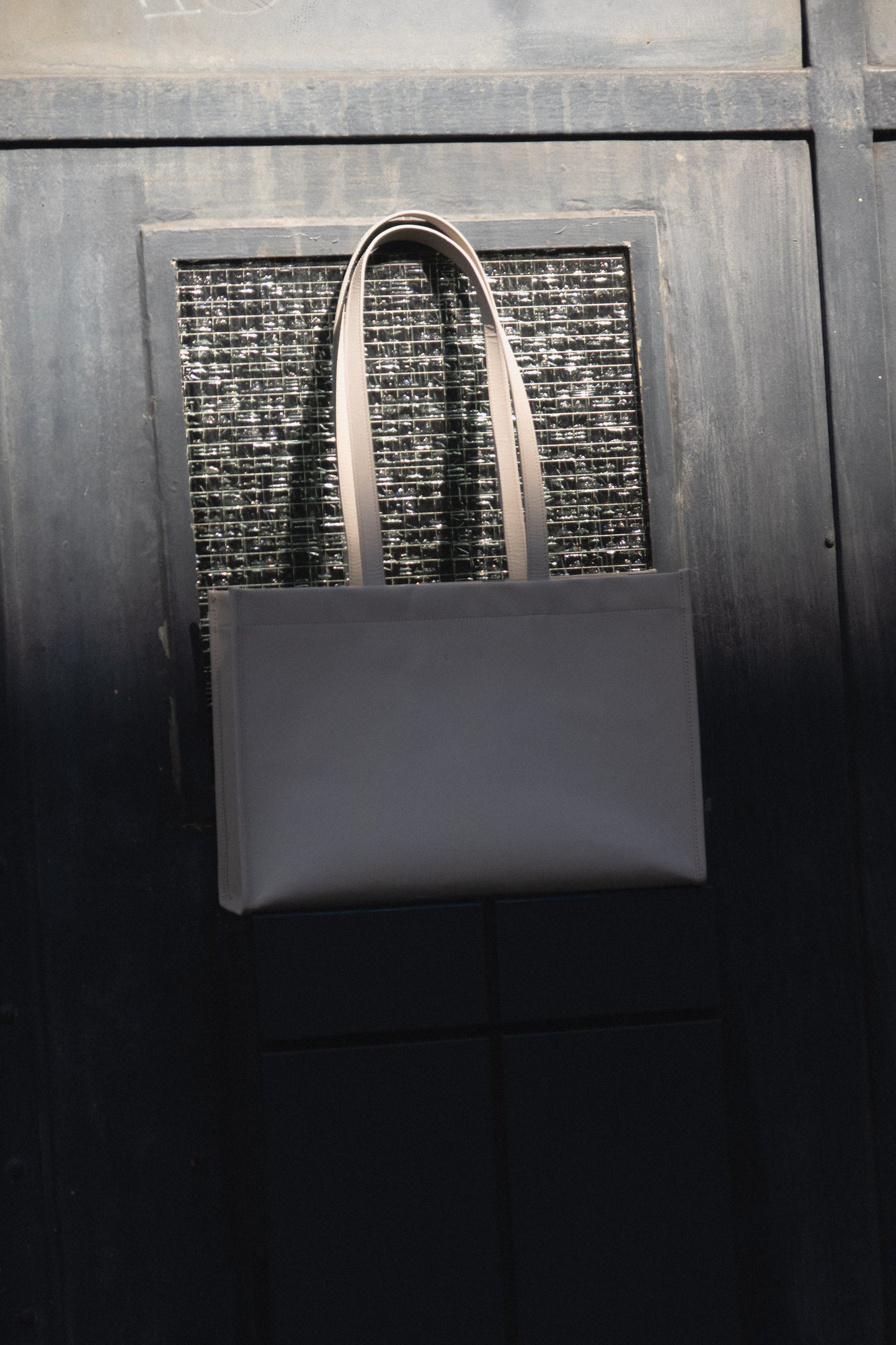 PB 11 Shoulder Bag Red
