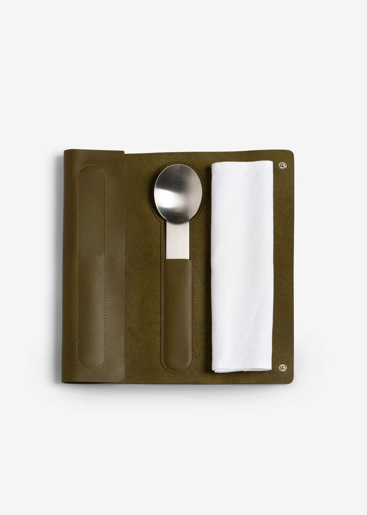 PB 0110 x MONO Cutlery Dark Olive