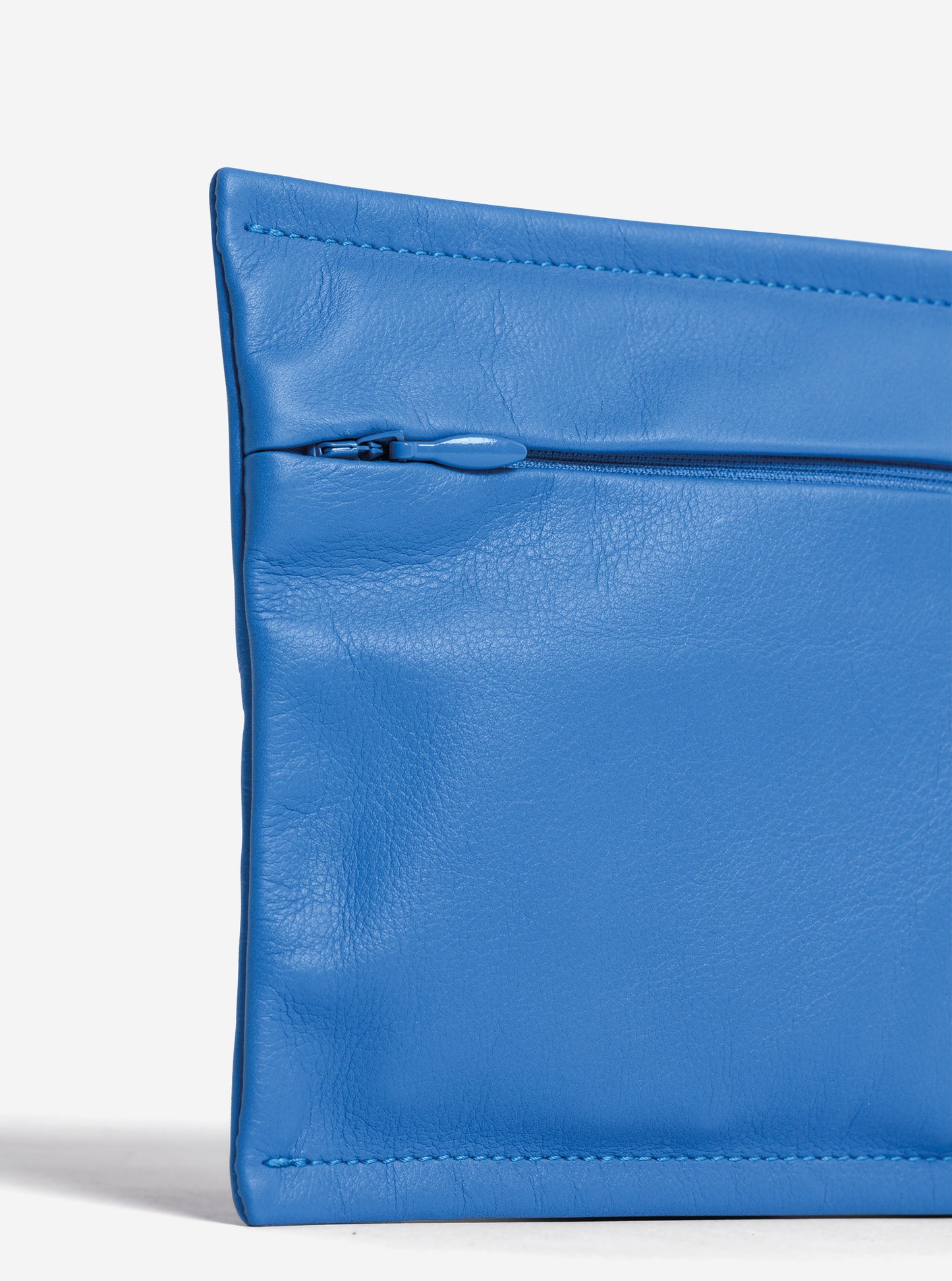 AB 121 Pouch Regatta