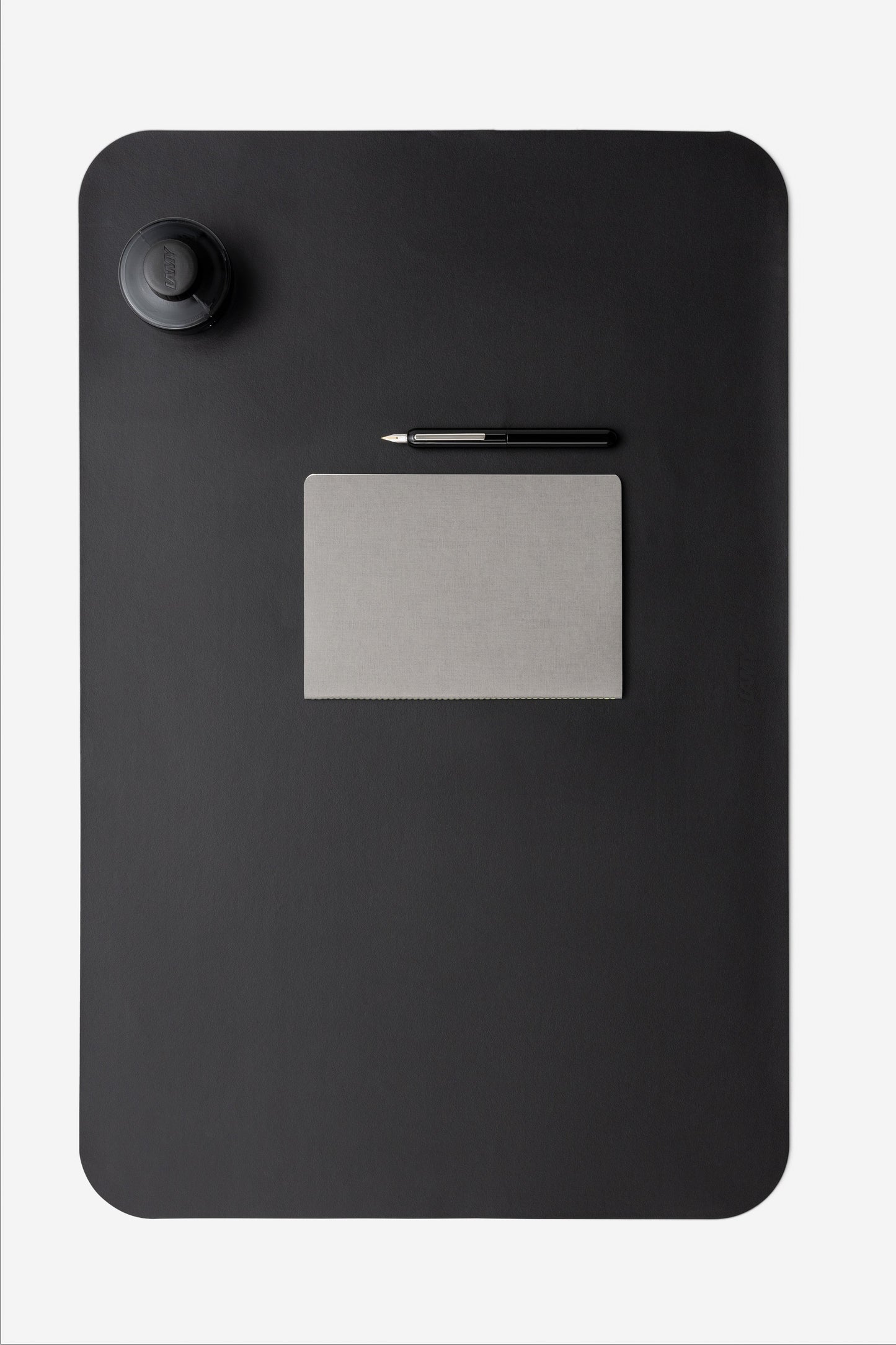 PB 0110 x LAMY LP 1.11 Desk Mat Black
