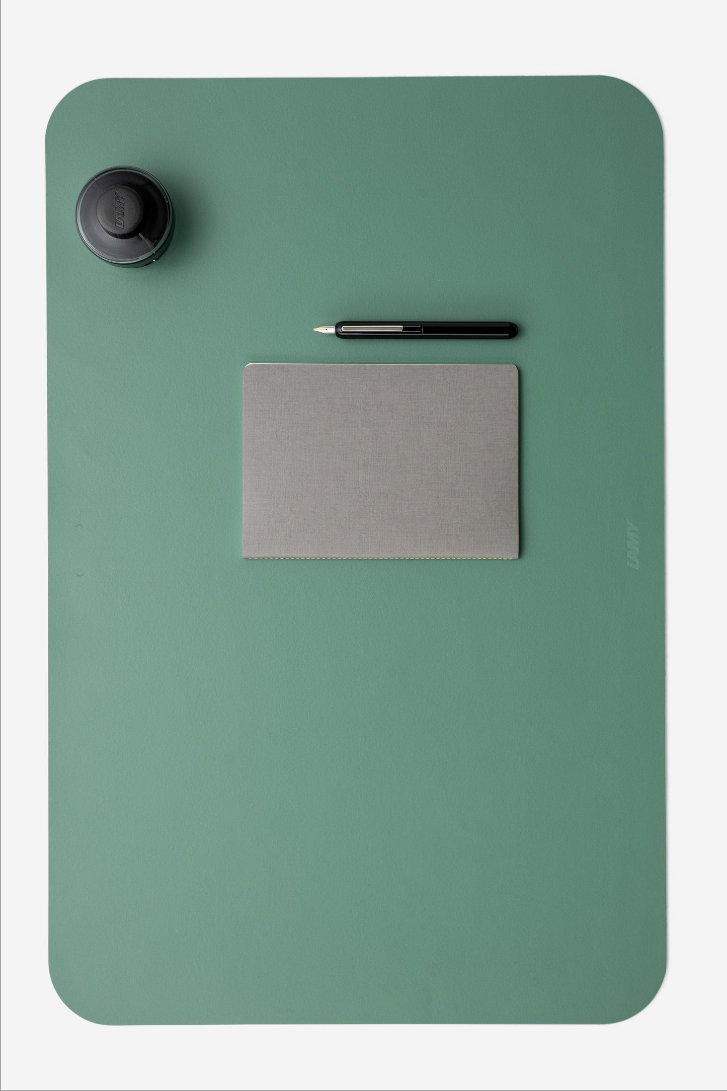 PB 0110 x LAMY LP 1.11 Desk Mat Frosty Green